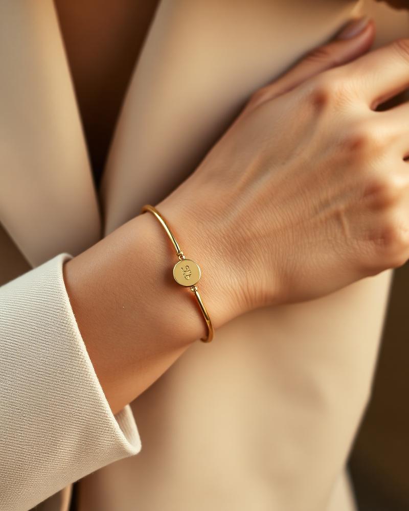 Winner Eleanor with Cartier Love Bracelet, Yellow Gold